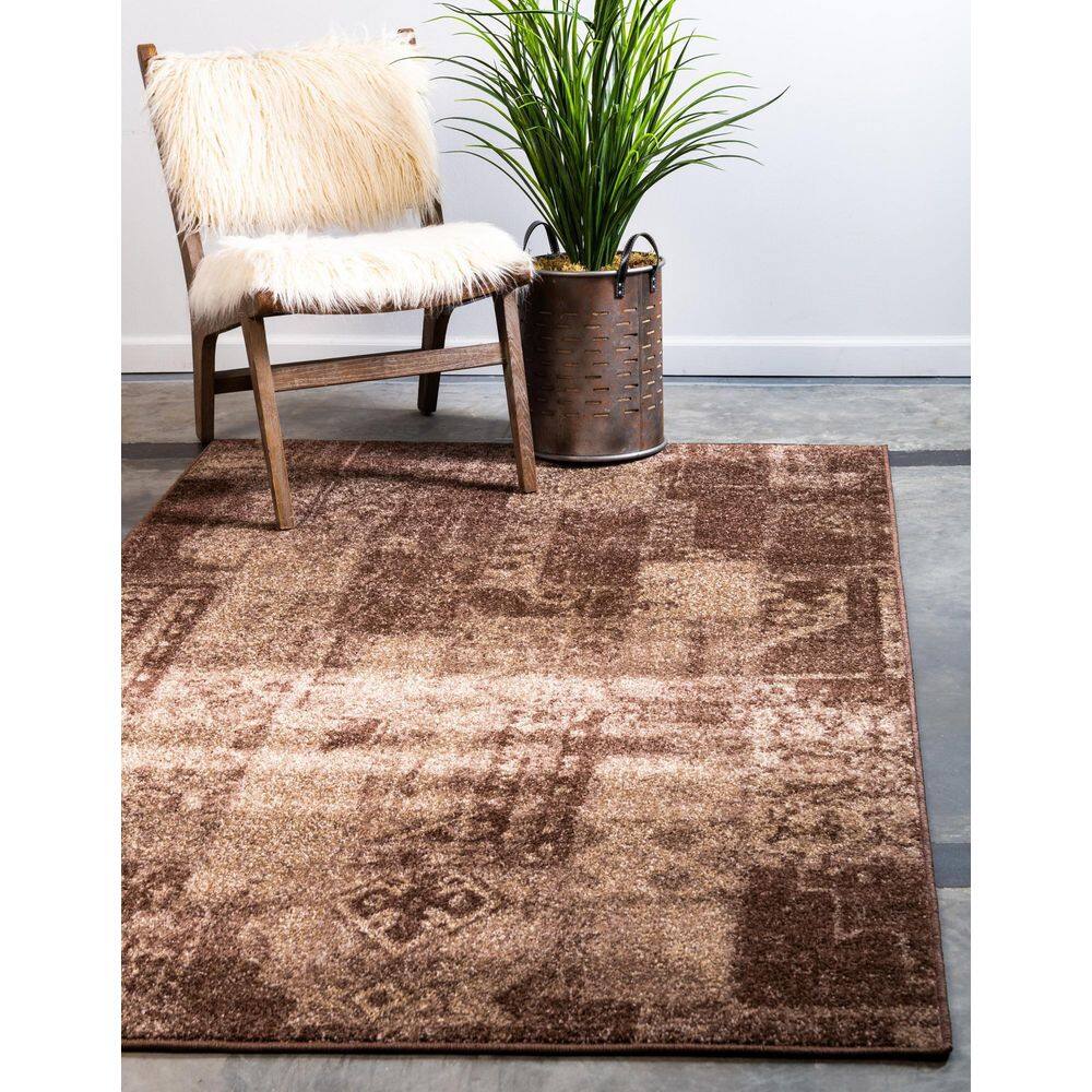 Harvest Time Charm Brown 8' x 10' Easy-Care Synthetic Rug
