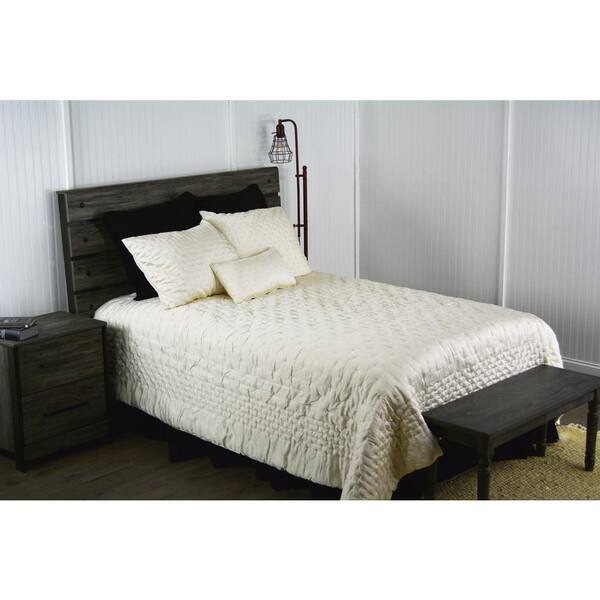 DONNA SHARP Almond Blossom Ivory Polyester Queen Comforter
