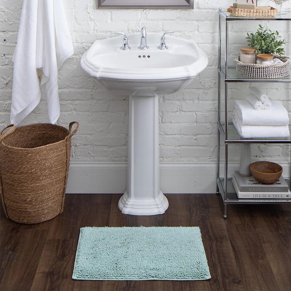 Classic Cotton ll Glacier 21 in. x 34 in. Cotton Bath Mat