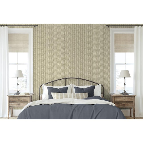 Kumo Branch Linen Botanical Vinyl Peel and Stick Wallpaper Roll ( Covers 30.75 sq. ft. )
