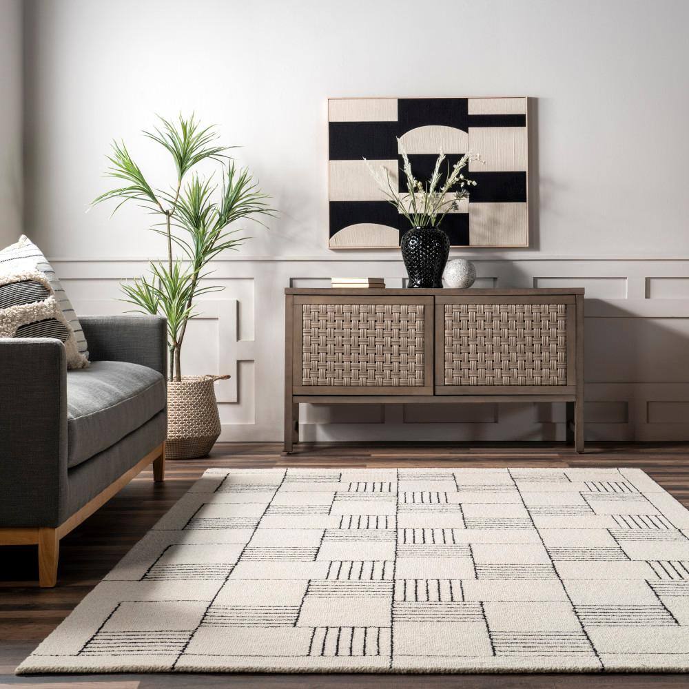 Danika Ivory 9' x 12' Handmade Wool Area Rug