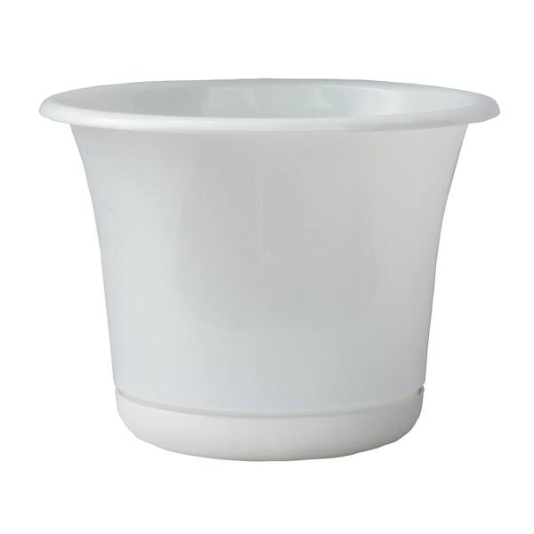 Bloem Expressions 10 in. x 7.5 in. Casper White Plastic Planter with Saucer