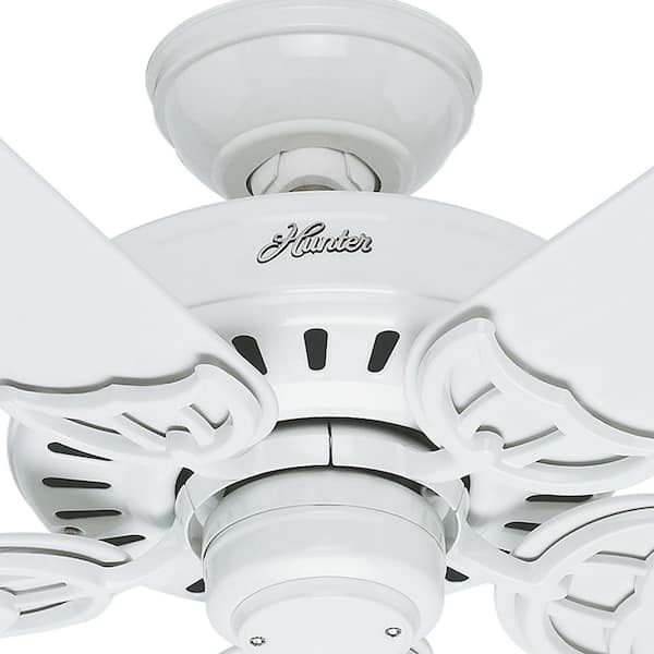 https://images.thdstatic.com/productImages/fe76eb8e-d8e3-416d-add3-935bd50e6d4a/svn/hunter-ceiling-fans-without-lights-53125-c3_600.jpg