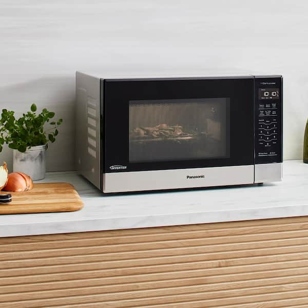 Panasonic 1.2 cu. ft. Countertop Microwave Oven in Black with