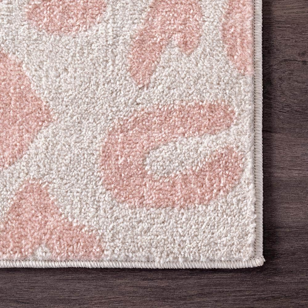 Reversible Baby Pink Leopard Print Synthetic Rug, 4' x 6'