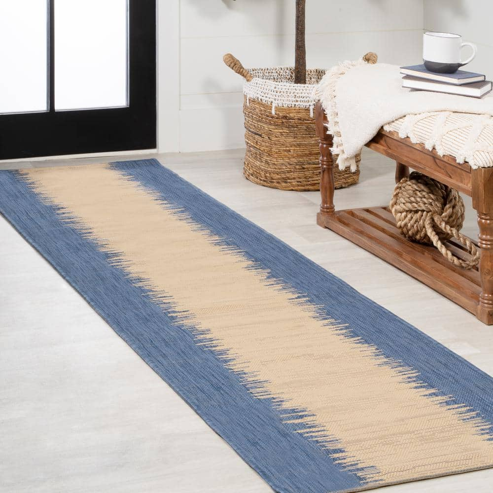 Long Beach Bungalow Mudroom with Blue Striped Jute Rugs - Cottage