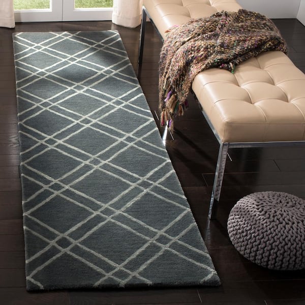 Himalaya Dark Gray/Ivory 2 ft. x 6 ft. Geometric Diamonds Runner Rug