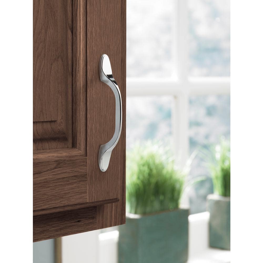 Polished Chrome Traditional Cabinet Bar Pull with Mounting Hardware