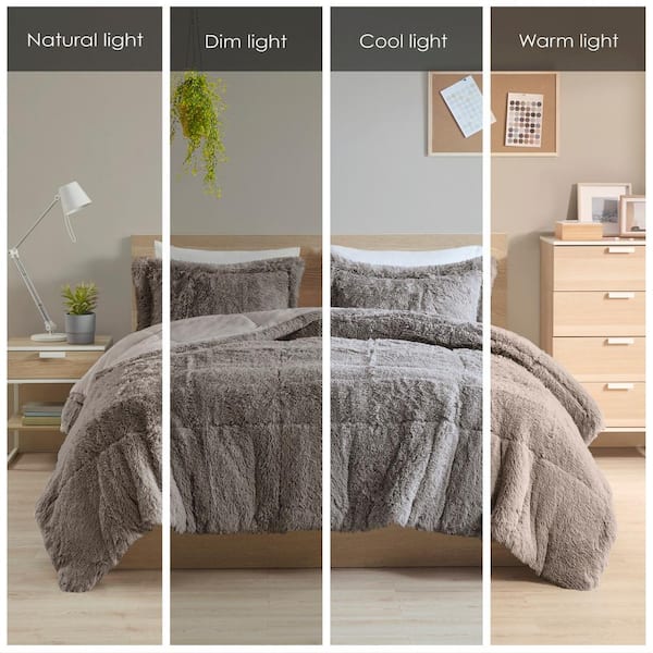 Leena 3-Pieced Grey Polyester Full/Queen Shaggy Long Fur Comforter Set