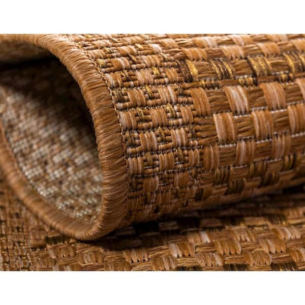 https://images.thdstatic.com/productImages/fe98bd98-63ae-40dd-b178-19830329fc40/svn/light-brown-unique-loom-outdoor-rugs-3127189-44_600.jpg