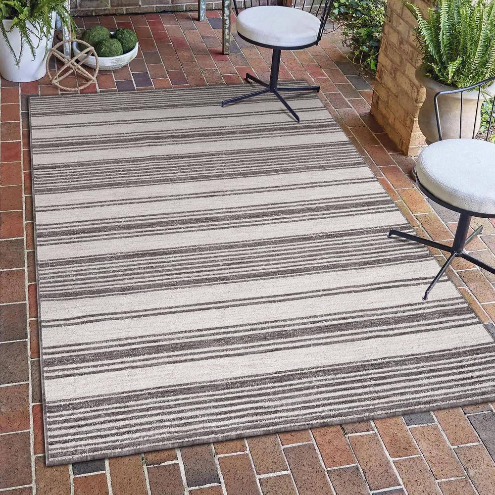 Winona 5' x 7' Ivory Wool and Synthetic Reversible Rug