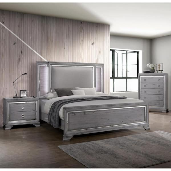 Furniture of America Tannon 3-Piece LED Headboard Light Gray Queen Wood Bedroom Set with Nightstand and Chest