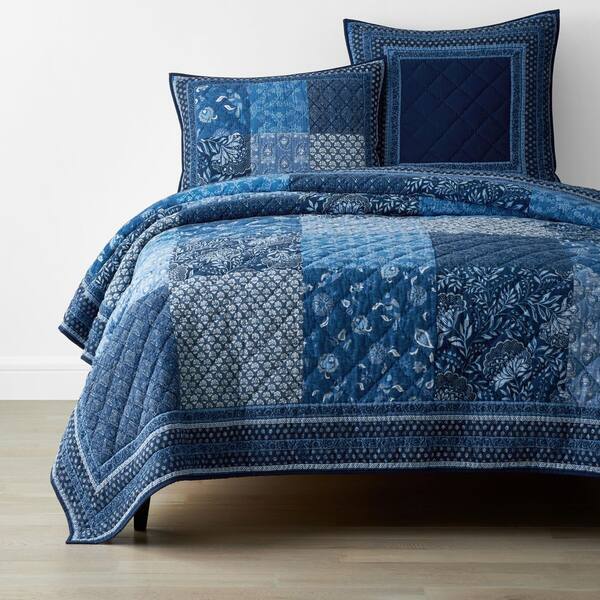 The Company Store Indigo Floral Patchwork Blue Full/Queen Cotton Quilt ...