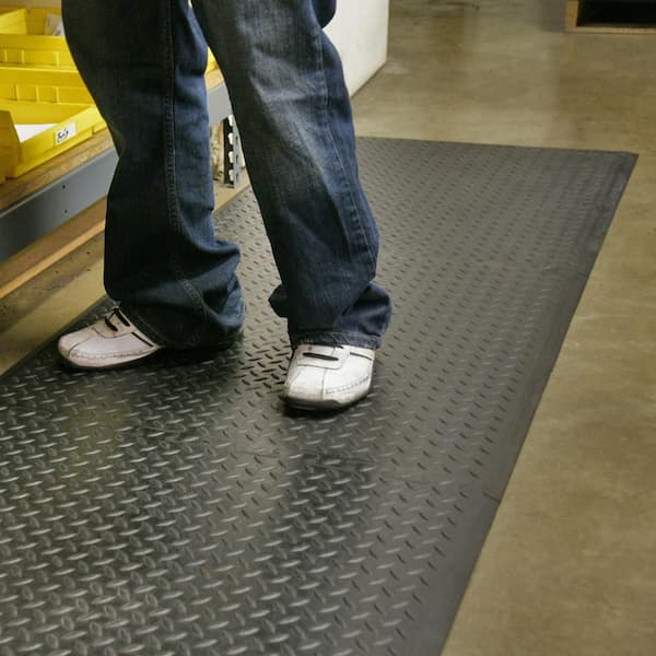 https://images.thdstatic.com/productImages/feb2bf0b-2dfb-418c-8877-ae61e6e1c7ff/svn/black-rubber-cal-commercial-floor-mats-03-146-web-en-fa_600.jpg