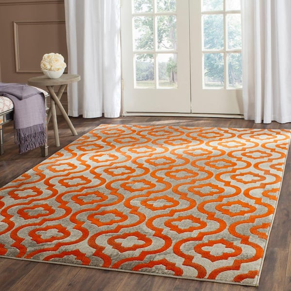 SAFAVIEH Porcello Light Grey/Orange 5 ft. x 8 ft. Floral Area Rug