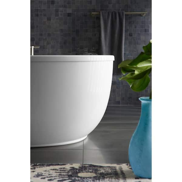 KOHLER Sunstruck 65.5 in. x 35.5 in. Soaking Bathtub with Center 