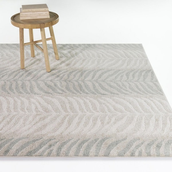 Safiya Cream 8 ft. x 10 ft. Modern Botanical Area Rug