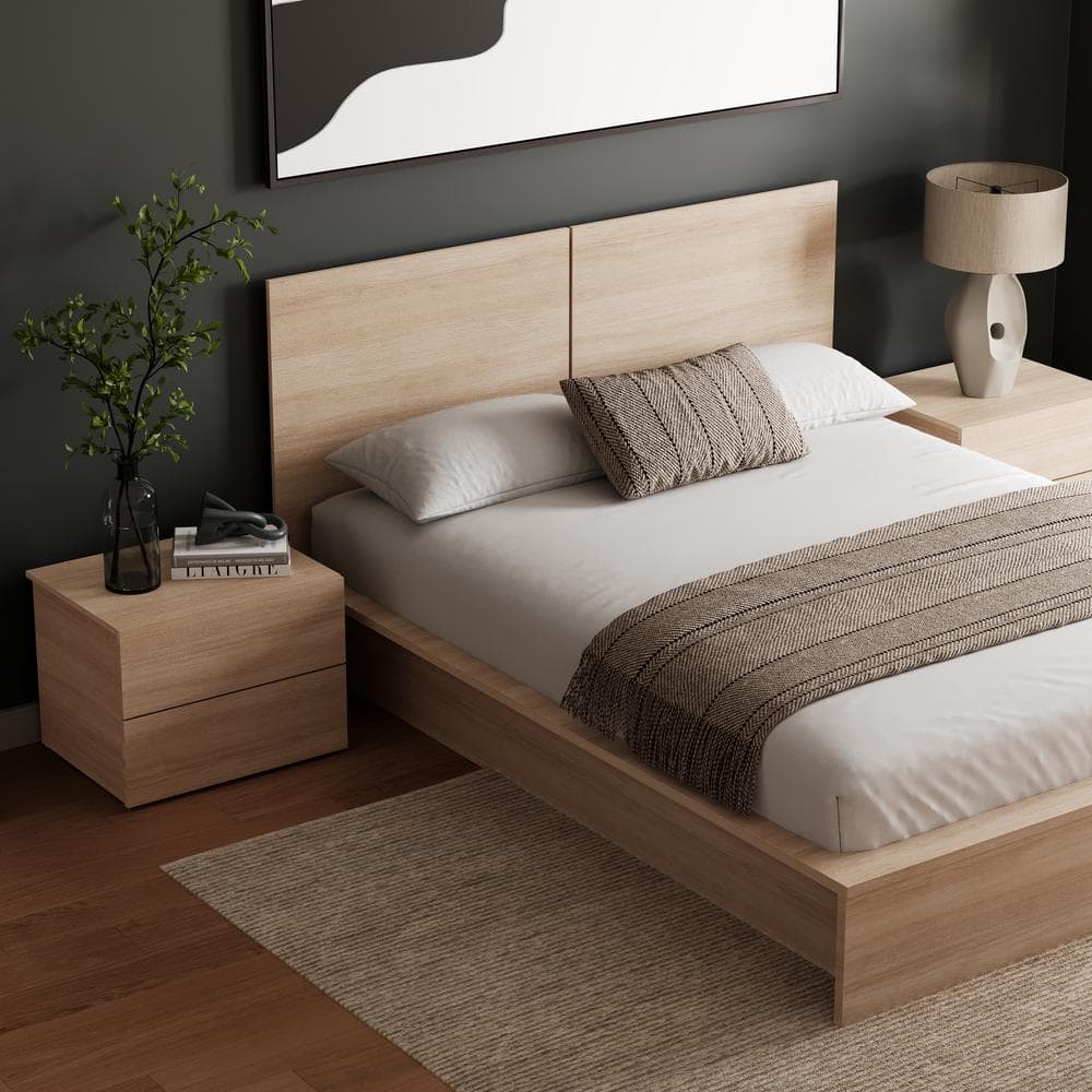 Light Brown Wood Queen Platform Bed with Nightstands