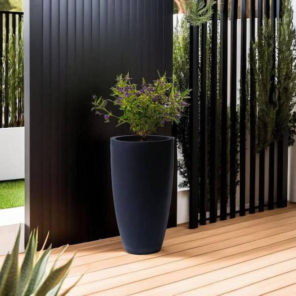 Kante 23.6 in. H Weathered Concrete Tall Planter, Outdoor Indoor, Weather Resistant, Seamless with Drainage Hole