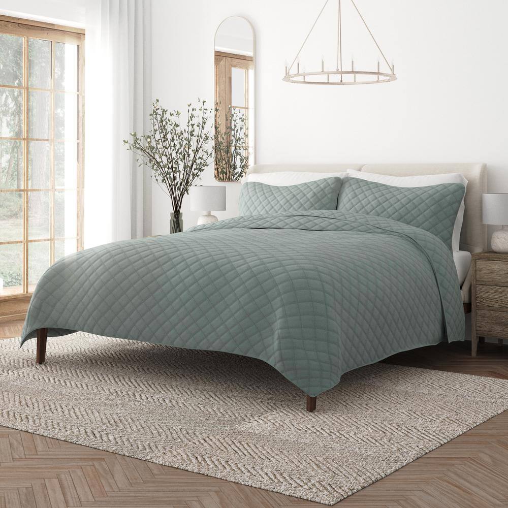 Eucalyptus King Reversible Microfiber Quilt Set with Shams
