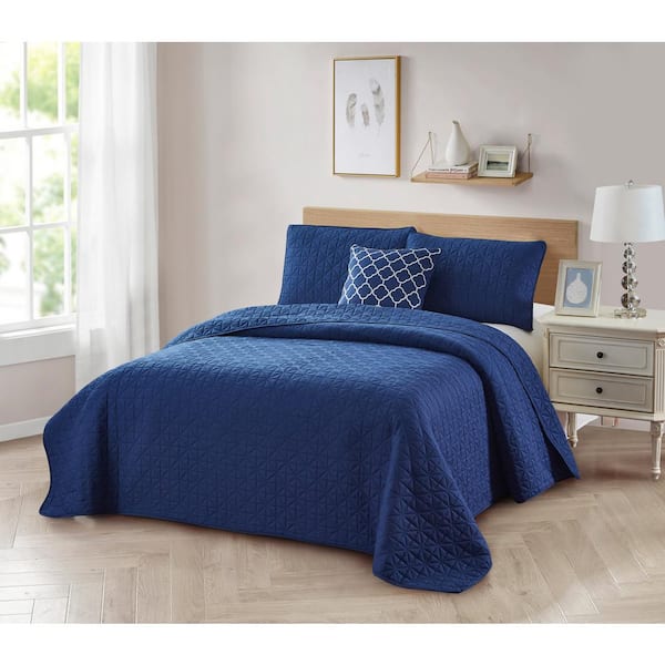 4-Piece Navy Solid Twin Microfiber Quilt Set with Cushion