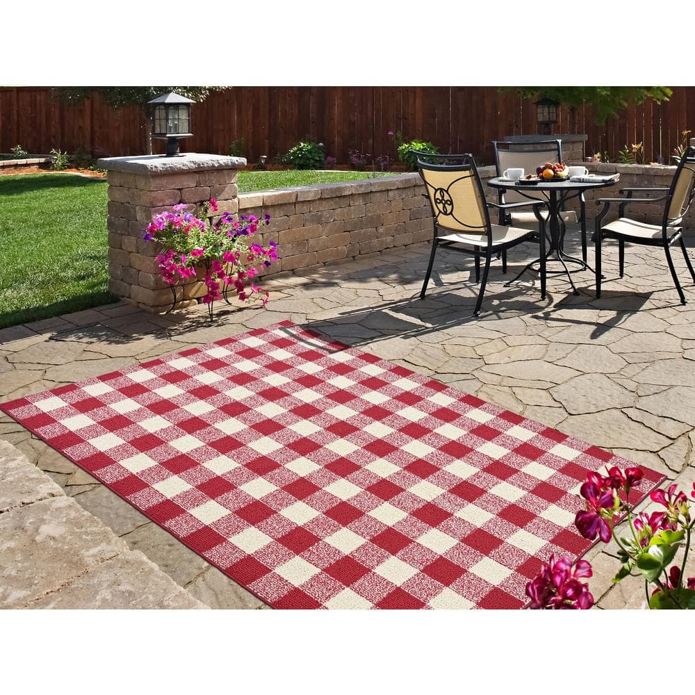 Reversible Tufted Buffalo Plaid 5' x 7' Red Synthetic Rug