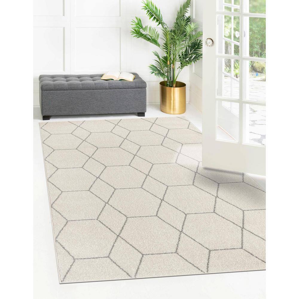 Ivory Trellis Rectangular Synthetic Indoor Easy-Care Rug