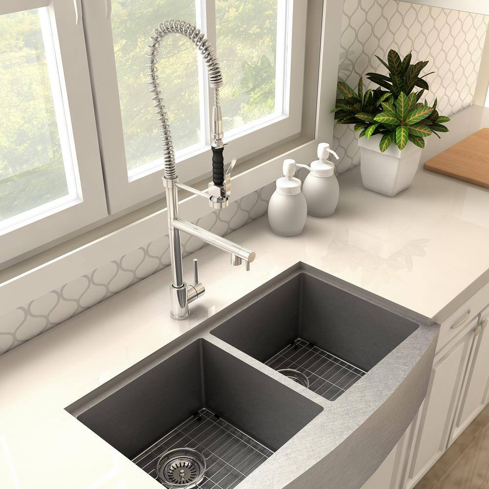 Chrome Pull-Out Spray Kitchen Faucet with 360-Degree Rotation