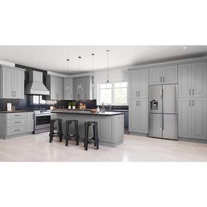 Grayson Pearl Gray Painted Plywood Shaker Assembled Pantry Kitchen Cabinet 4 ROT Sft Cls R 18 in W x 24 in D x 84 in H