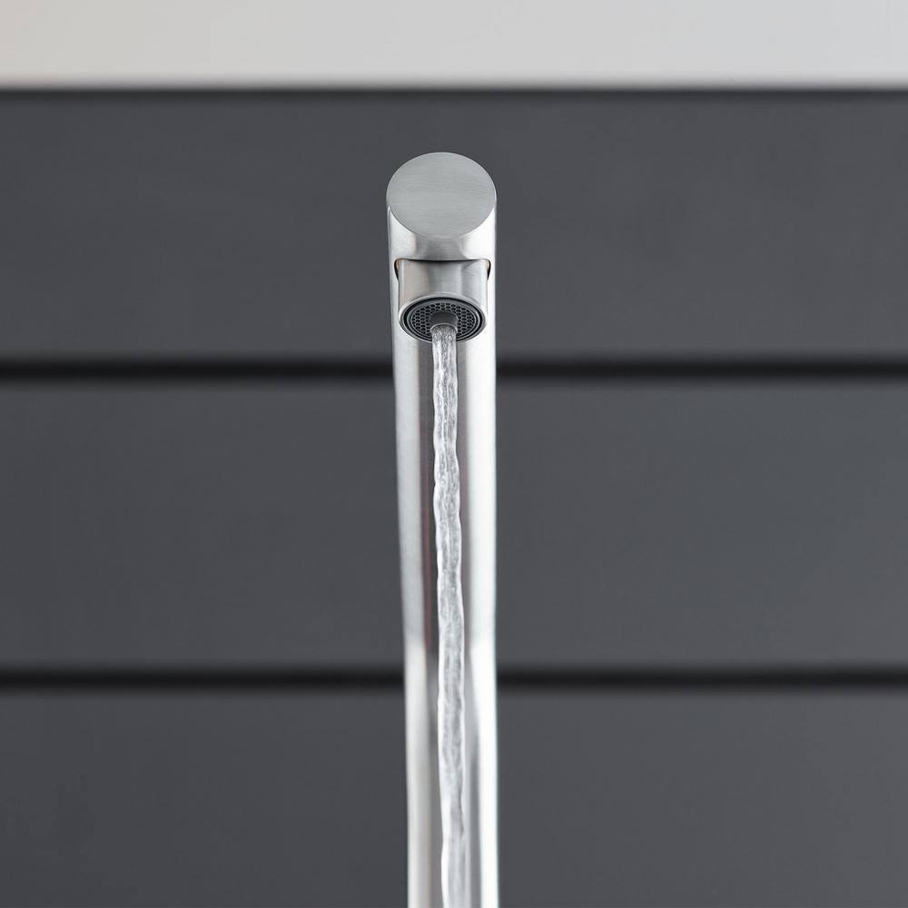 Starlight Chrome Single Handle Pull-Out Kitchen Faucet