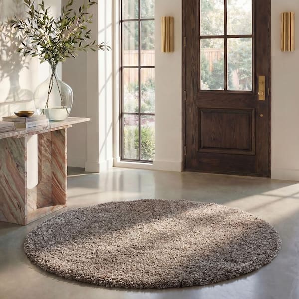 SAFAVIEH Berber Shag 7 ft. x 7 ft. Gray/Cream Round Solid