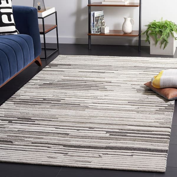 Fifth Avenue 4 ft. x 6 ft. Natural/Gray Striped High-Low Area Rug