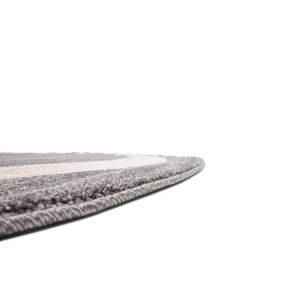Gray and Ivory Round Tufted Synthetic Rug, 8'