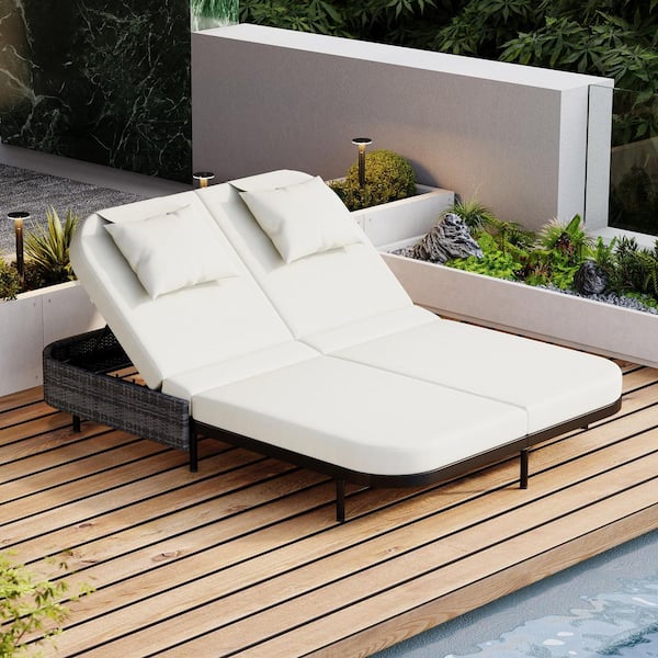 Metal Frame Outdoor Patio Double Day Bed with 5-Position Adjustable Backrest and Beige Cushions for Garden, Backyard