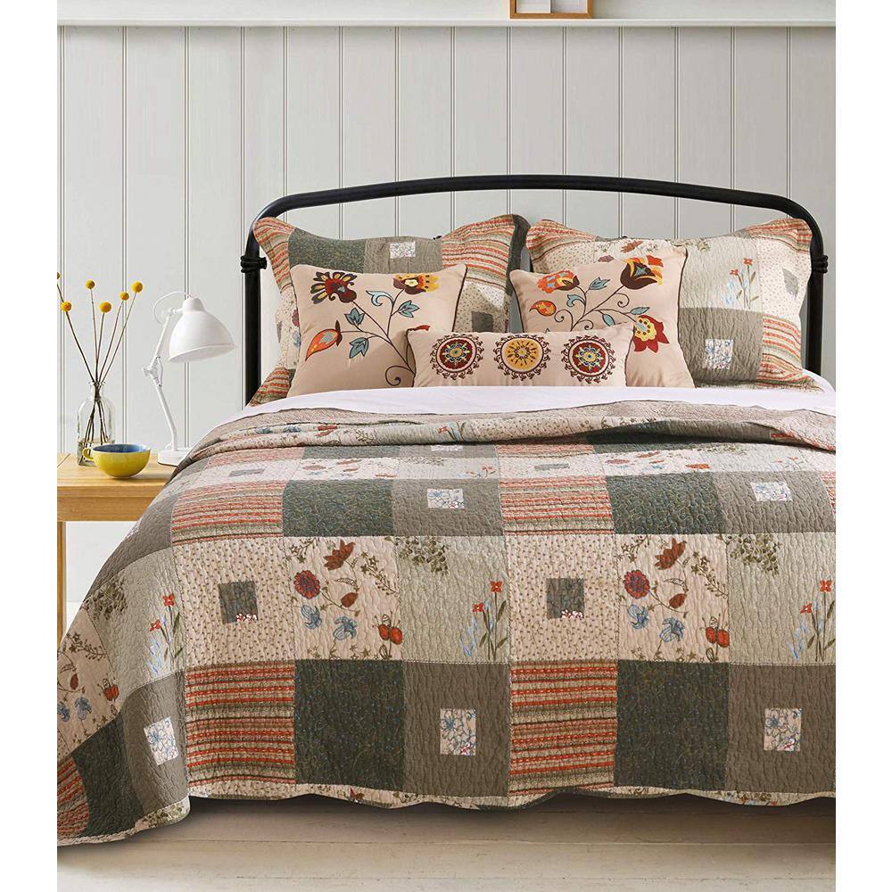 Gray Cotton Reversible Full Quilt Set with Scallop Embellishment