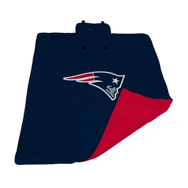 logobrands New England Patriots Navy and Red 60 in. W x 80 in. L All Weather Outdoor Blanket