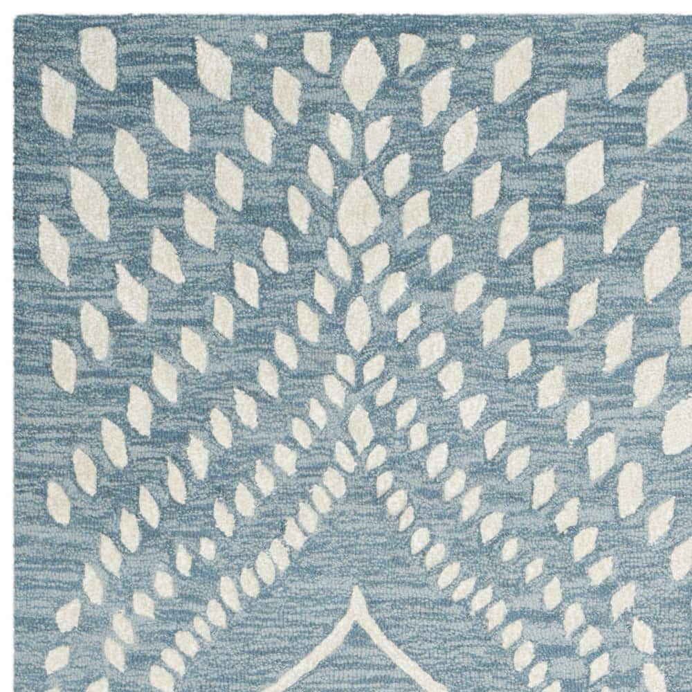 Bella Blue and Ivory Hand-Tufted Wool 8' x 10' Area Rug