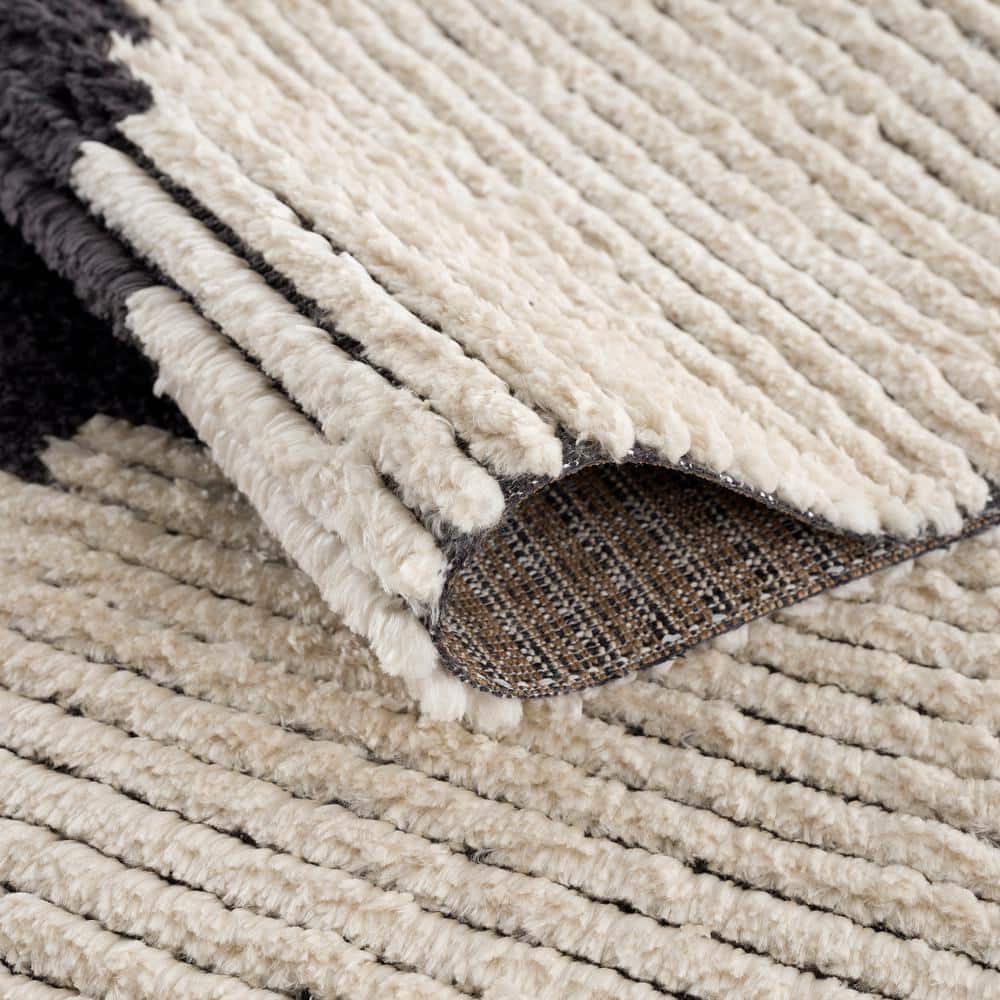 Amanda Black & Ivory Soft High Pile 6' x 9' Modern Area Rug