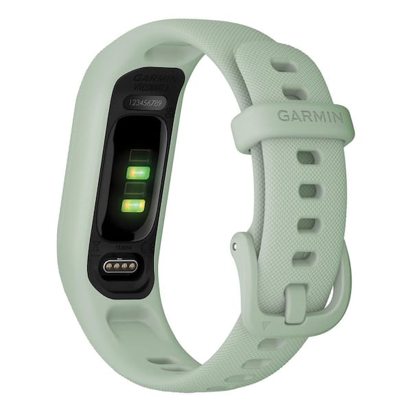 Garmin vivosmart 5 Womens Smartwatch. 8 x. 4 in Black and Cool