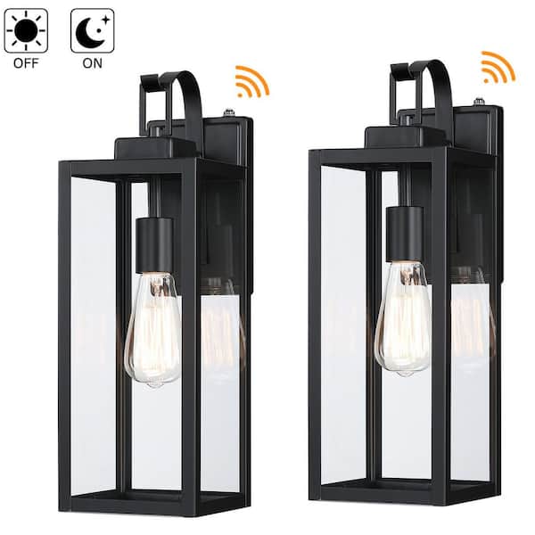 Hukoro Foothill 18 in. 1-Light Matte Black Outdoor Wall Lantern Sconce with Clear Glass Dusk to Dawn (2-Pack)