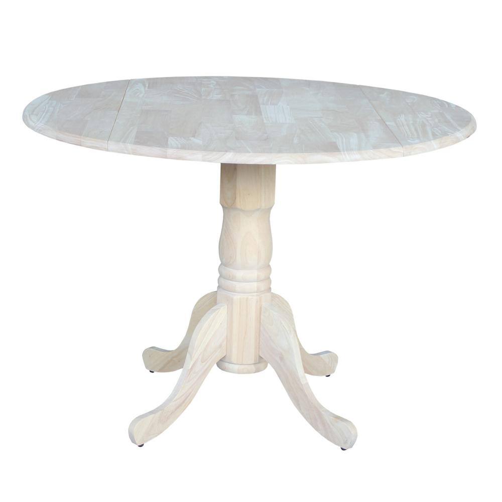 44.5" Round Extendable Wood Dining Table in Contemporary Style