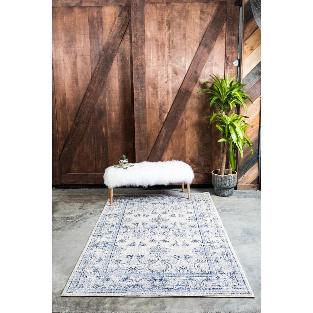 Ivory Blue Easy-Care Stain-Resistant Synthetic Area Rug, 10'6"x16'5"