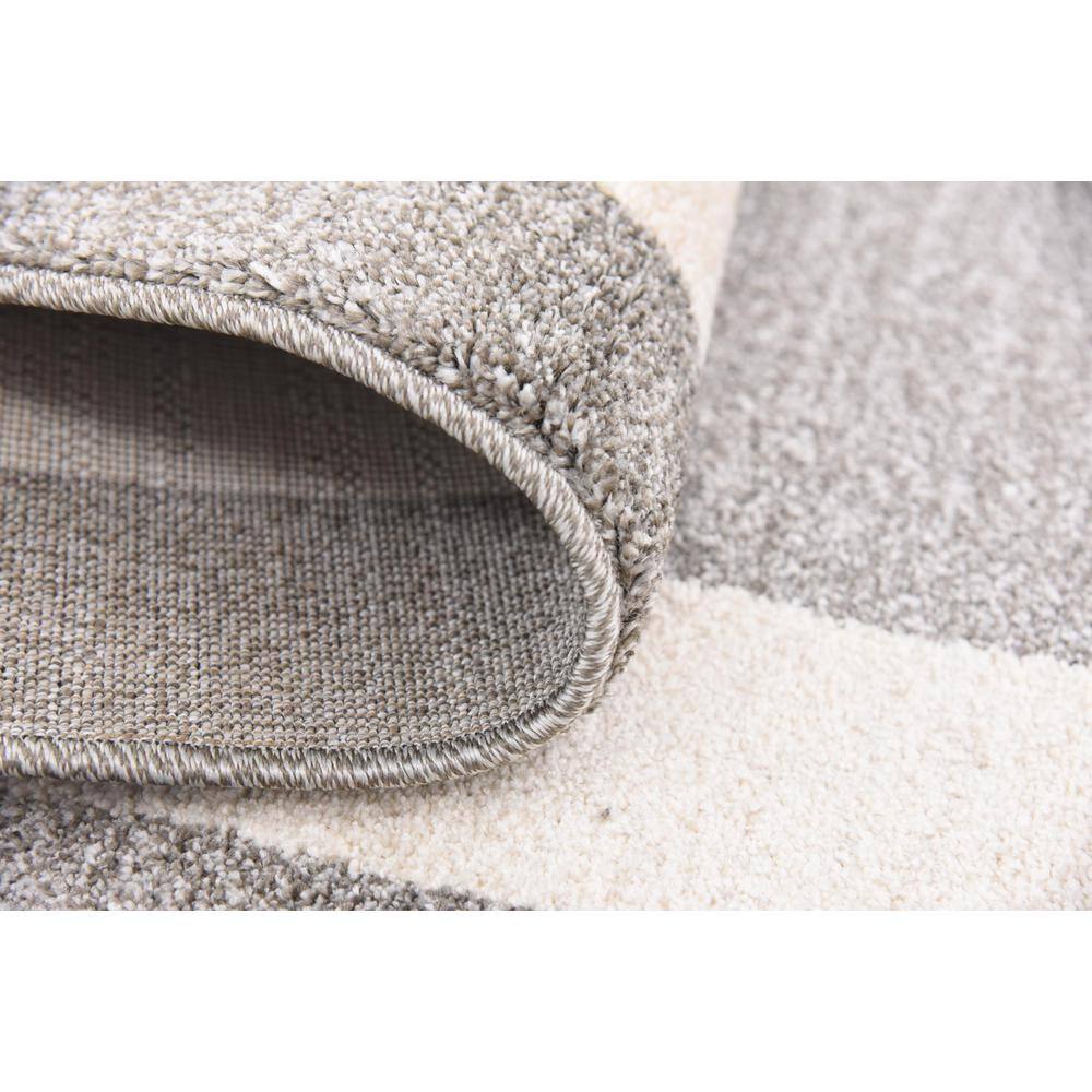 Modern Gray and Ivory 6' x 9' Tufted Synthetic Area Rug