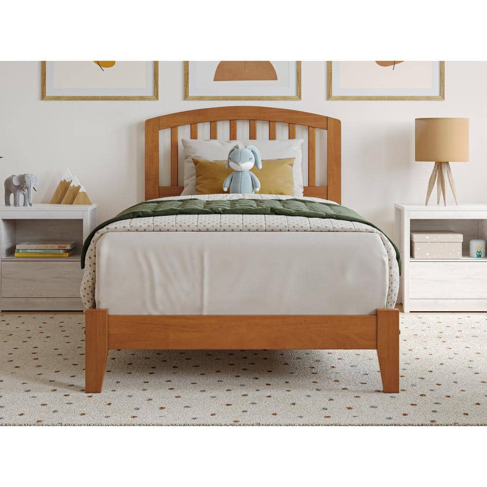 Richmond Light Toffee Twin Wood Platform Bed with Headboard