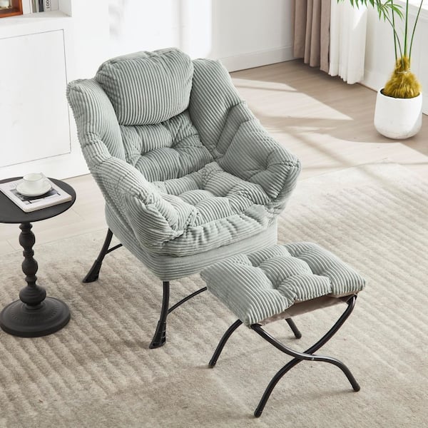 Mondawe Metal Outdoor Lounge Chair with Light Green Cushion Lazy