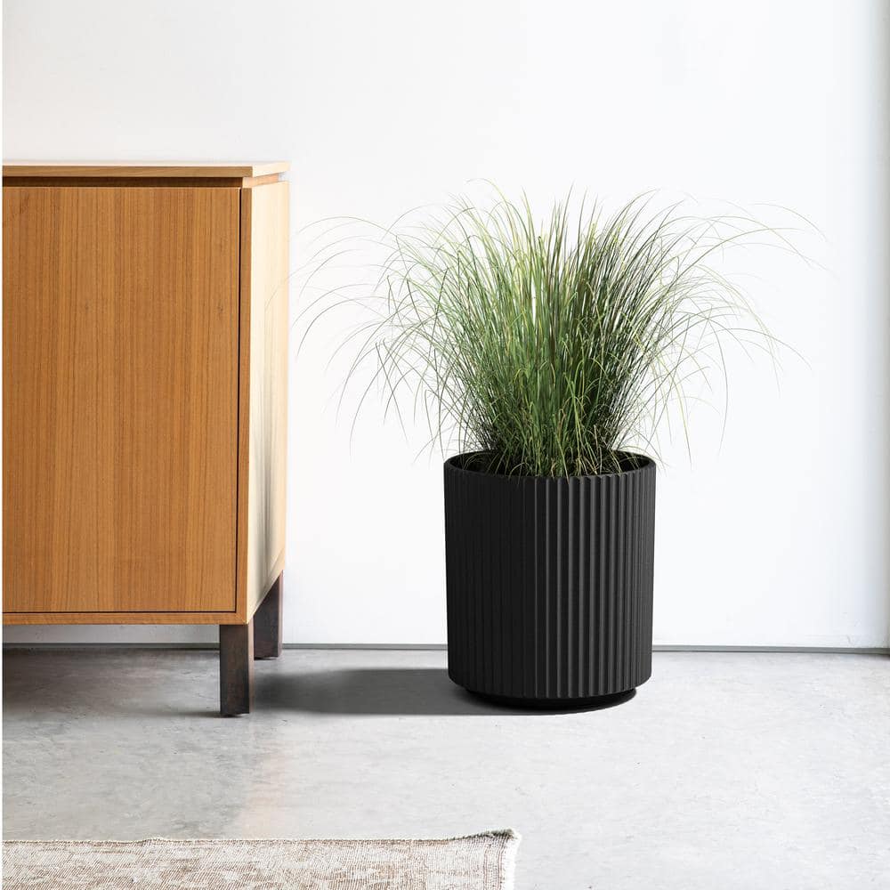 Veradek Mason 16" Black Plastic-Stone Round Outdoor Planter