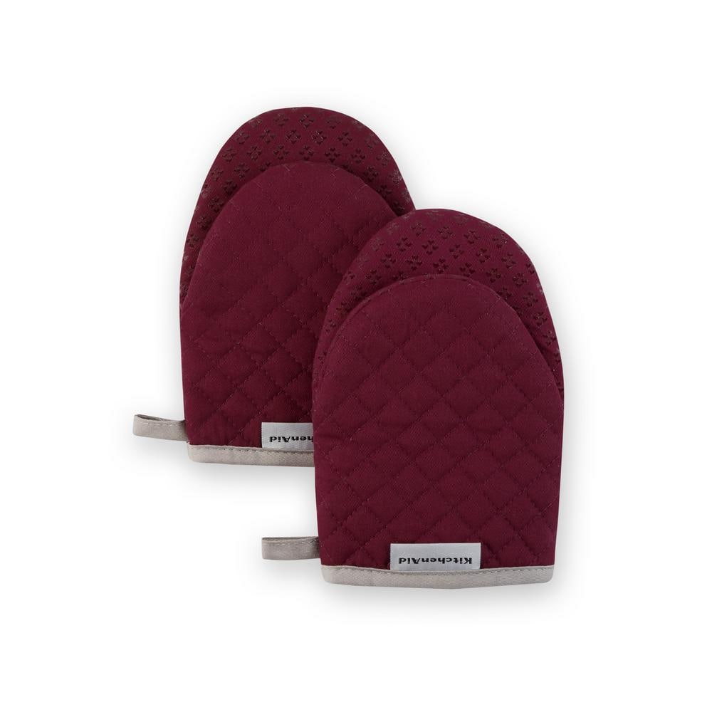 https://images.thdstatic.com/productImages/ffe40d6c-8dc8-41c1-a6ad-030795c3b61b/svn/kitchenaid-oven-mitts-pot-holders-m2010402tdka-162-64_1000.jpg