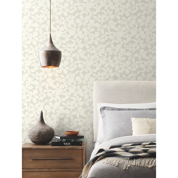 60.75 sq.ft. Pearl Free Spirit Wallpaper